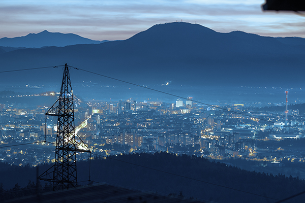 Paano Tinitiyak ng HV, MV, at LV Power Cable ang Maaasahang Electrical Distribution?